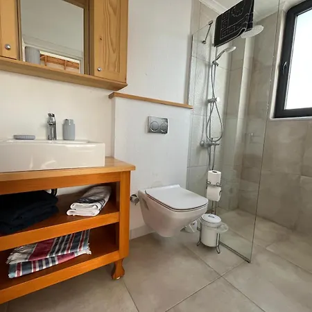 Derya Agullu 3 Βίλα