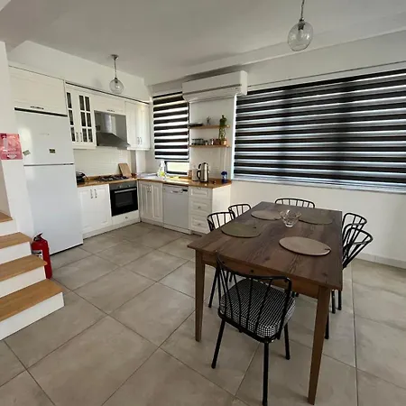 Derya Agullu 3 * Κας